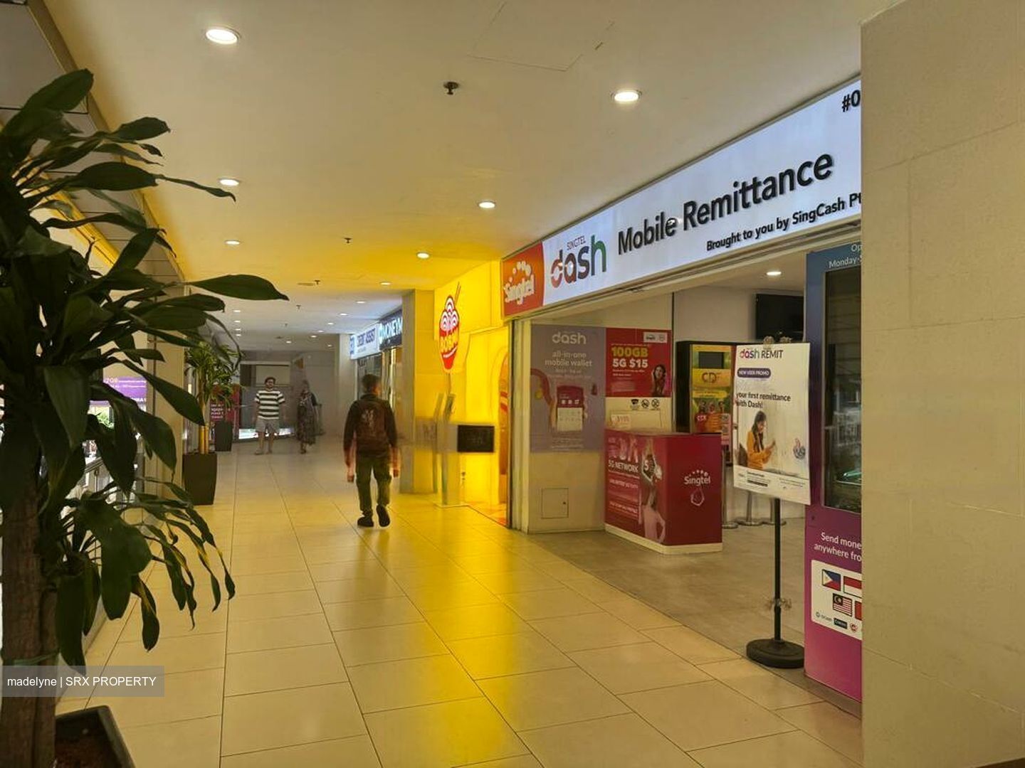 Lucky Plaza (D9), Retail #470205701